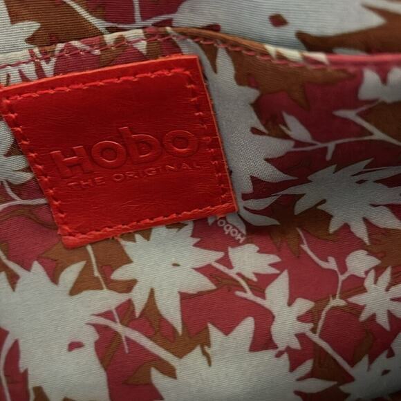 Hobo Wine Colored Leather Clutch 12"x7"x1" - Picture 6 of 6